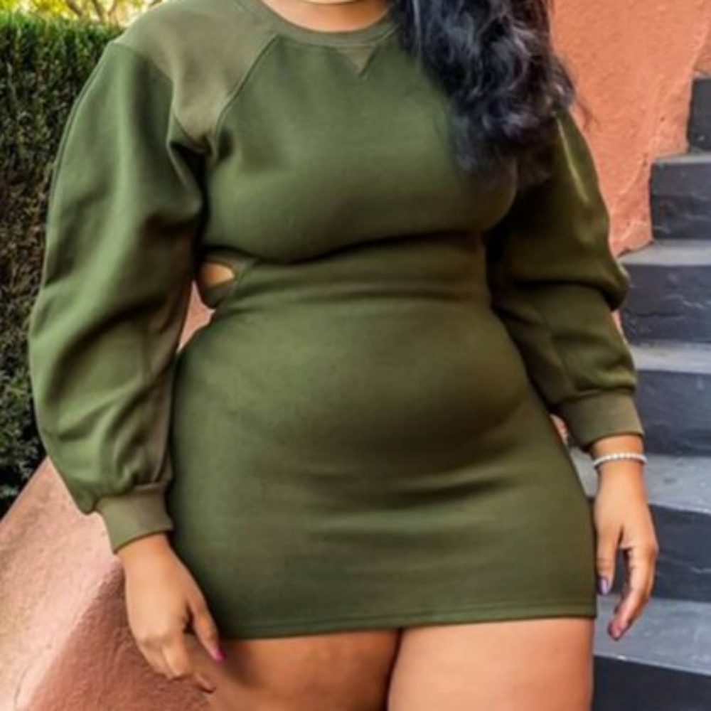 Plus size, backless, back out, puffy sleeve, mini dress in green.